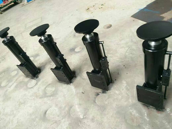 半掛車液壓支腿廠家 半掛車液壓支腿廠家